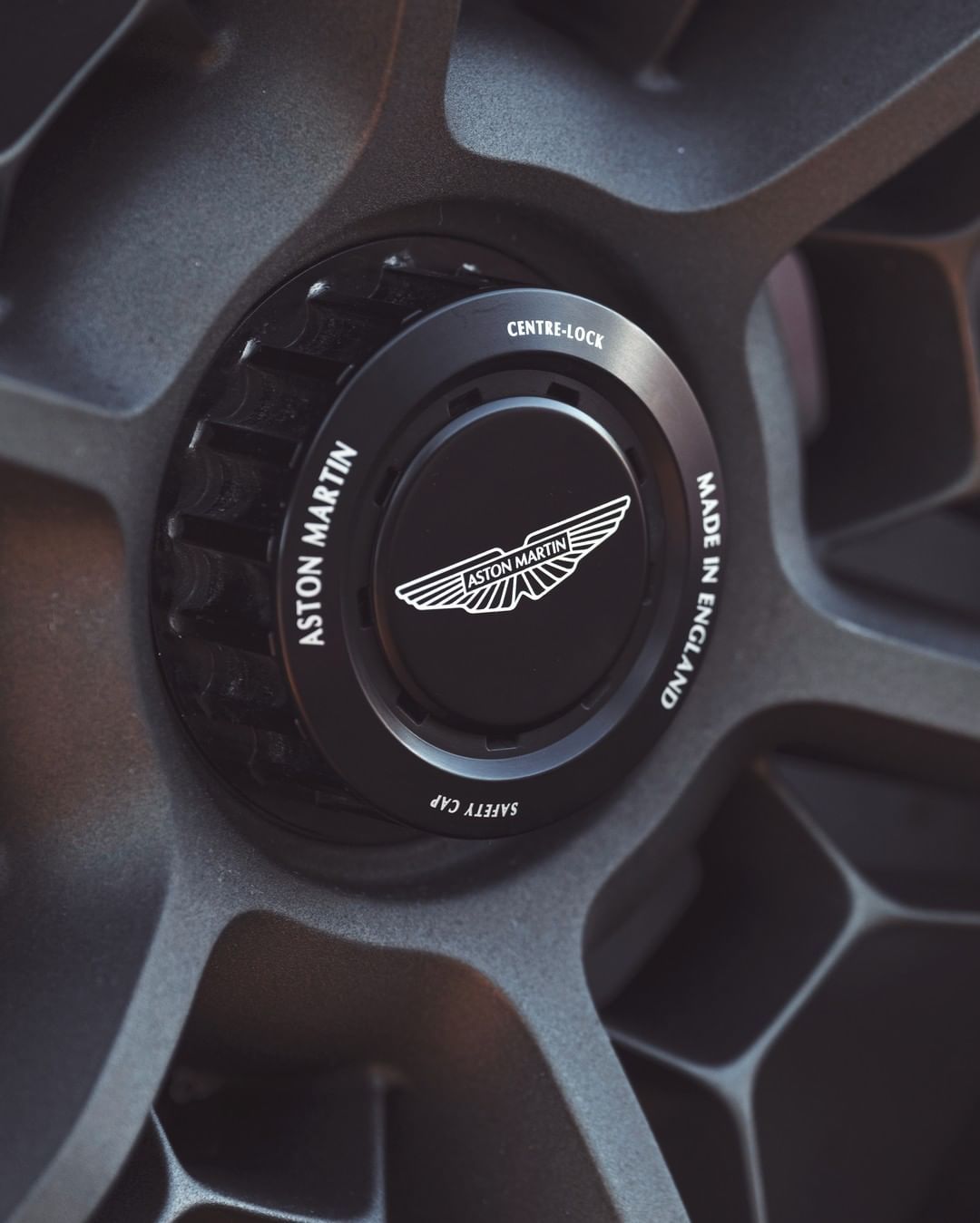 （Photo: Aston Martin）
