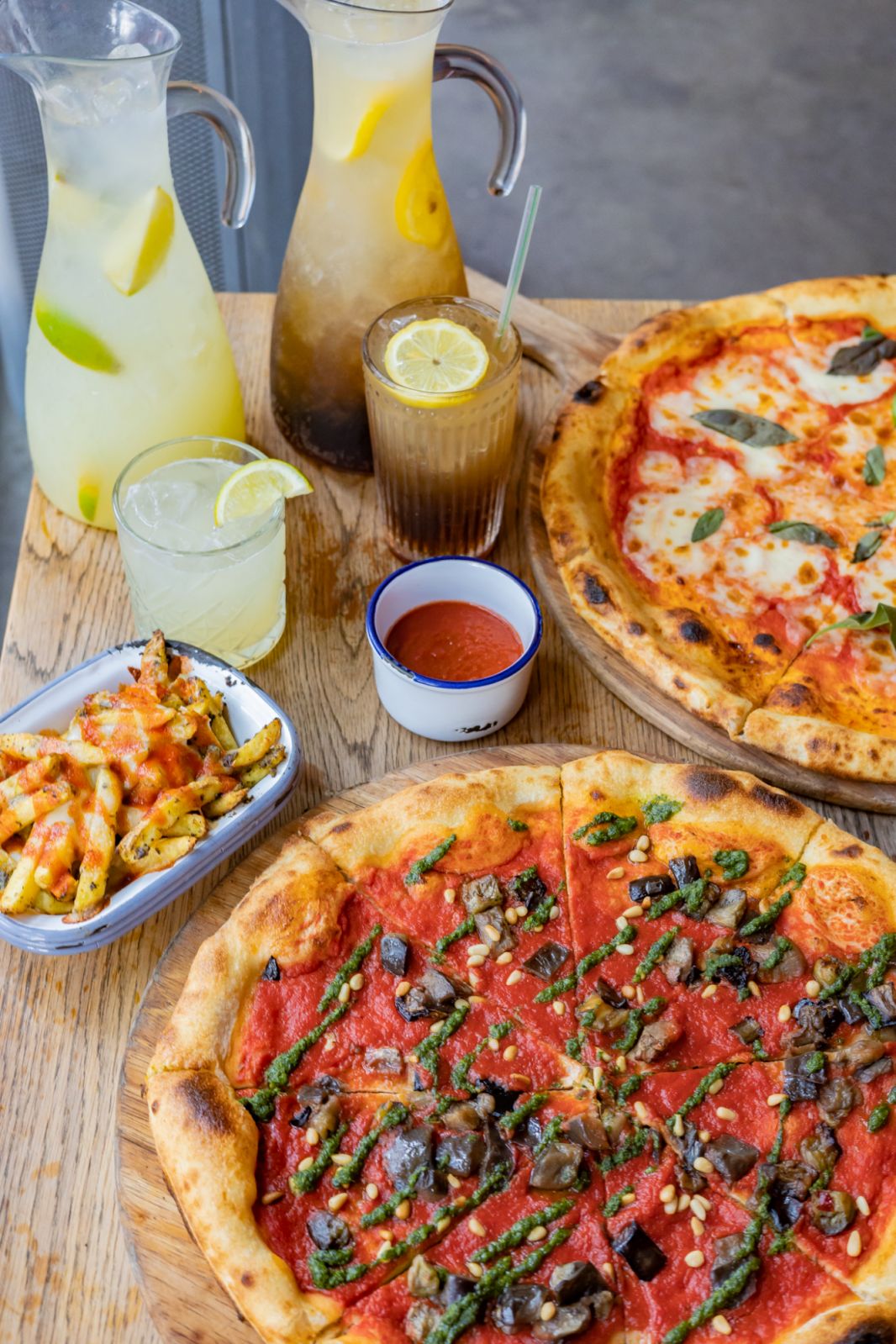 Bottomless pizzas are always a good idea