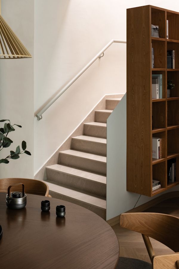 Slim profile of the staircase