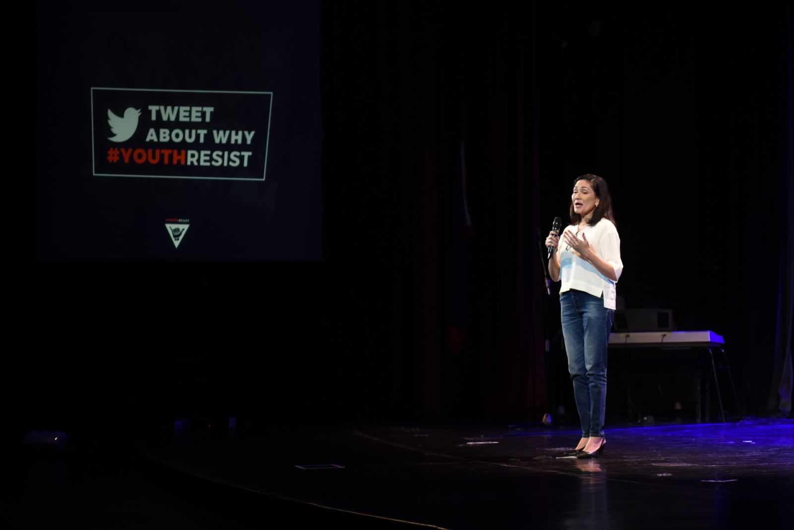 Filipina Senator Risa Hontiveros attends a youth and student forum titled #YouthResist, held at the St. Scholasticas College Manila, on 18 July 2017. Students of the Catholic school denounced the killings under President Rodrigo Dutertes war on drugs. (Photo by George Calvelo/NurPhoto via Getty Images)