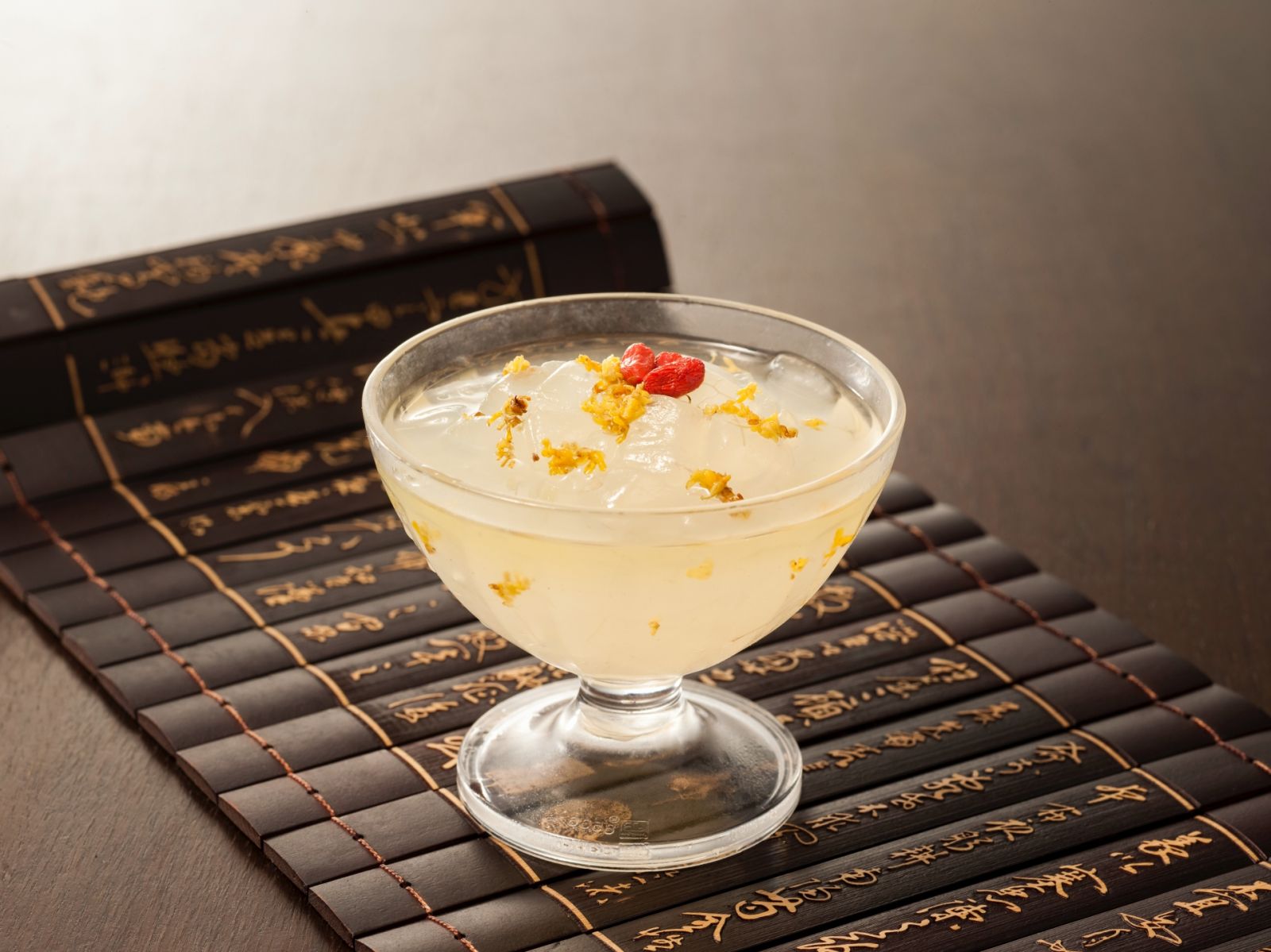 Paradise Dynasty Chilled Aloe Vera and Osmanthus Jelly in Honey Lemon Juice