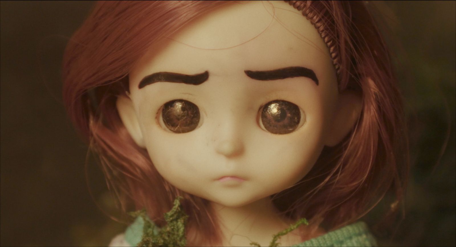 A film still from Hm Hm Mhm by Sam Villa-Real and Kim Timan