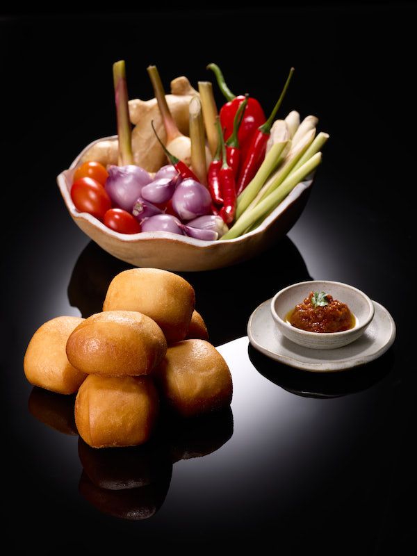 Bread with chilli crab dip