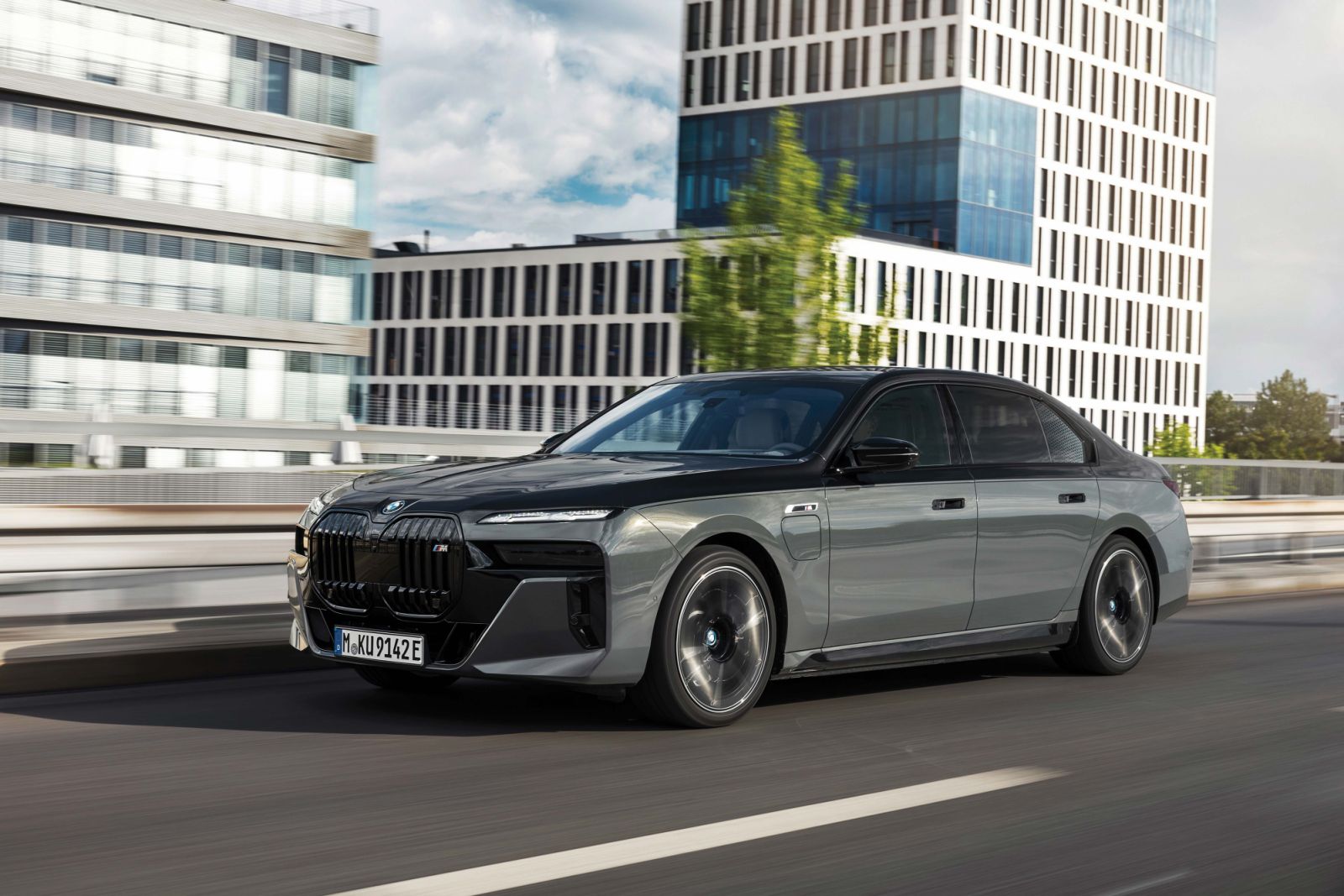 BMW 750e xDrive