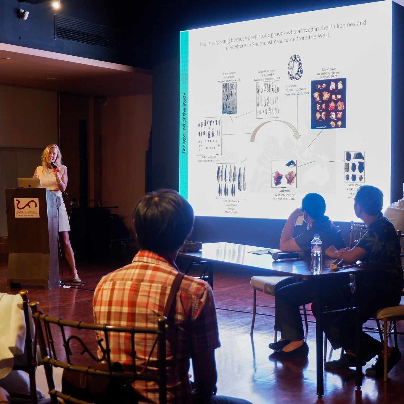 Lead author Dr. Hermine Xhauflair presents the indirect evidence of baskets and ties making during the Pleistocene era in the Philippines.