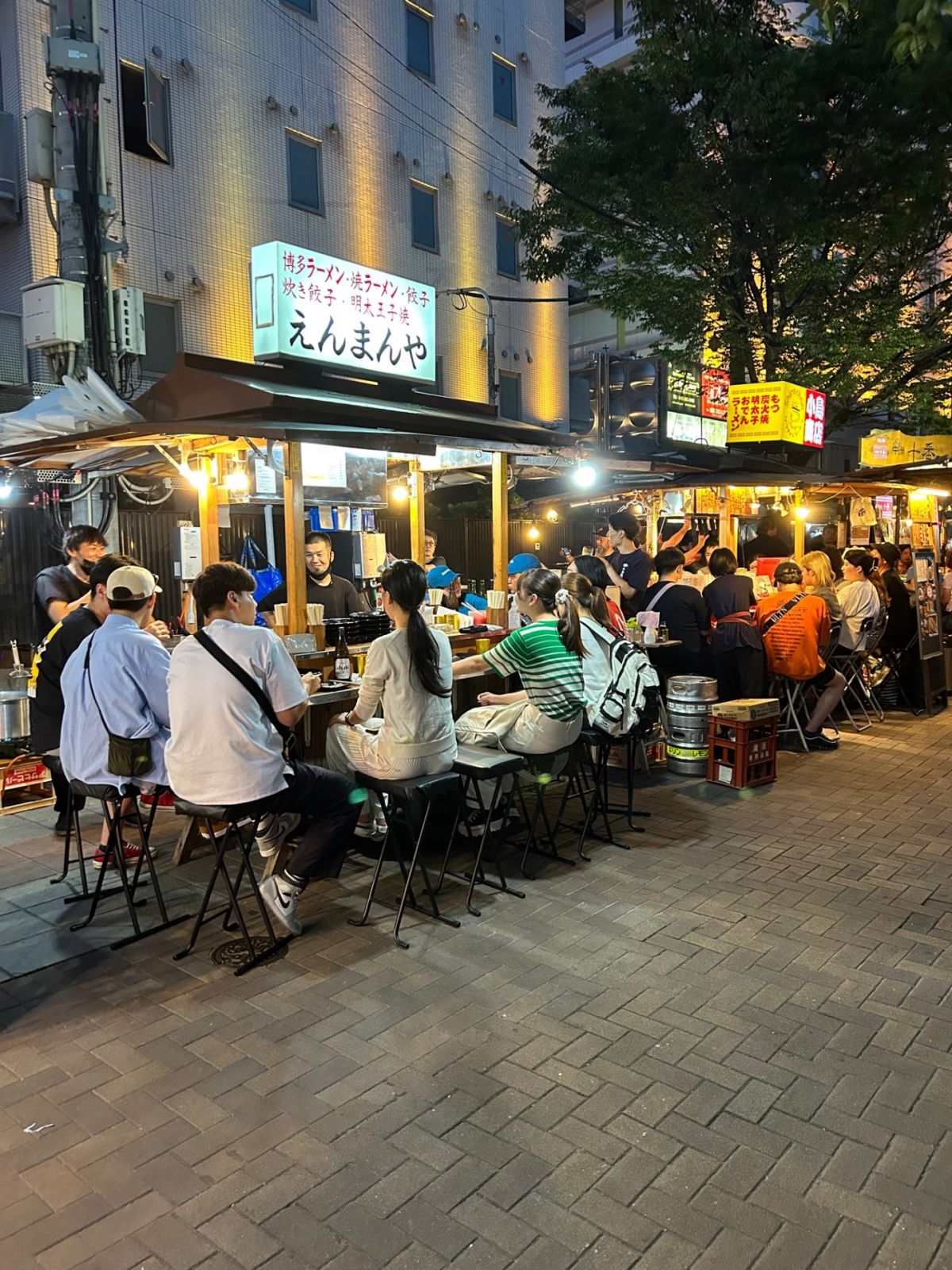 Fukuoka Japan Guide by Angelo Comsti Yatai is open from 6pm to 2am