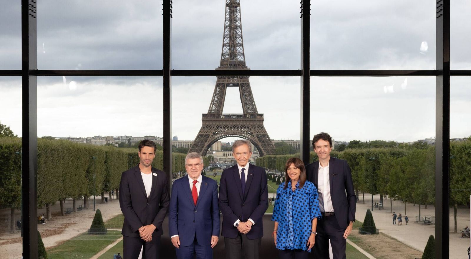 【2024 巴黎奧運】LVMH集團成為2024巴黎奧運會合作夥伴:Chaumet設計獎牌,LV、Dior、Berluti打造運動員制服!
