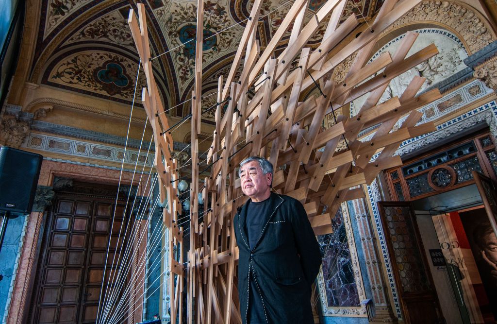 VENICE, ITALY - MAY 13: Architect Kengo Kuma attends the opening of the exhibition âKengo Kuma: Onomatopoeia Architectureâ at ACP-Palazzo Franchetti during the 18th International Architecture Exhibition â La Biennale di Venezia. The exhibition is sponsored by Qatar Creates on May 13, 2023 in Venice, Italy. (Photo by Simone Padovani/Getty Images for Qatar Creates)