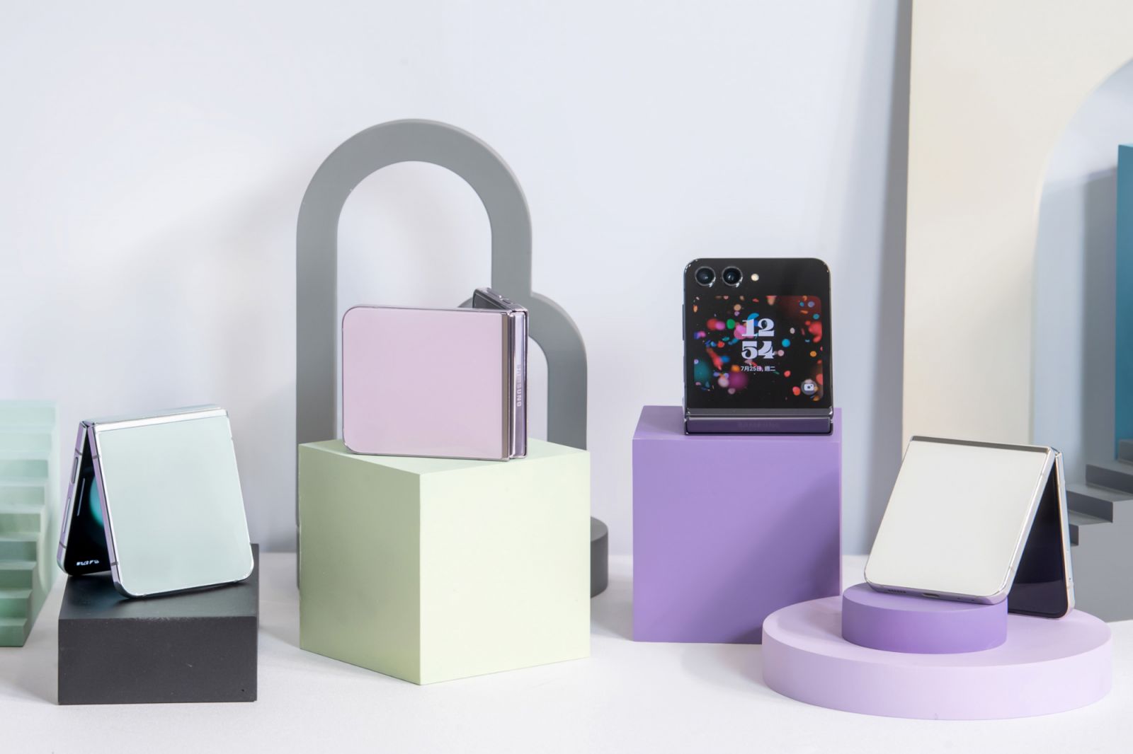 Galaxy Z Flip5 。(Photo: Samsung)