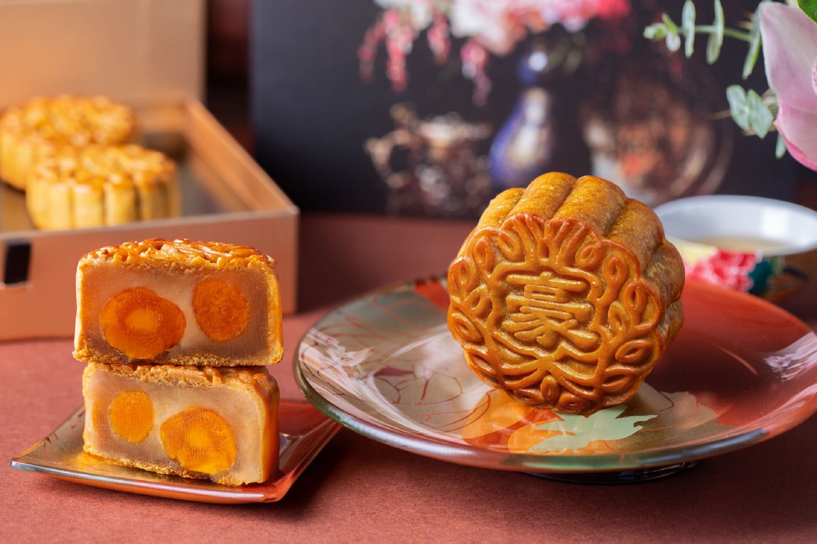 台北萬豪詠月手工廣式月餅禮盒_白蓮蓉雙蛋黃月餅