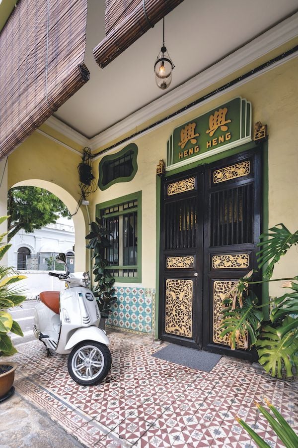 The facade of the Georgetown shophouse designed by Unit One Design (Photo: Lin Ho)
