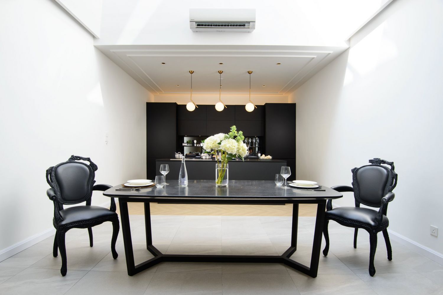 A pre-war terrace house with modern interiors by an interior designer couple (Photo: The Space Storyteller)