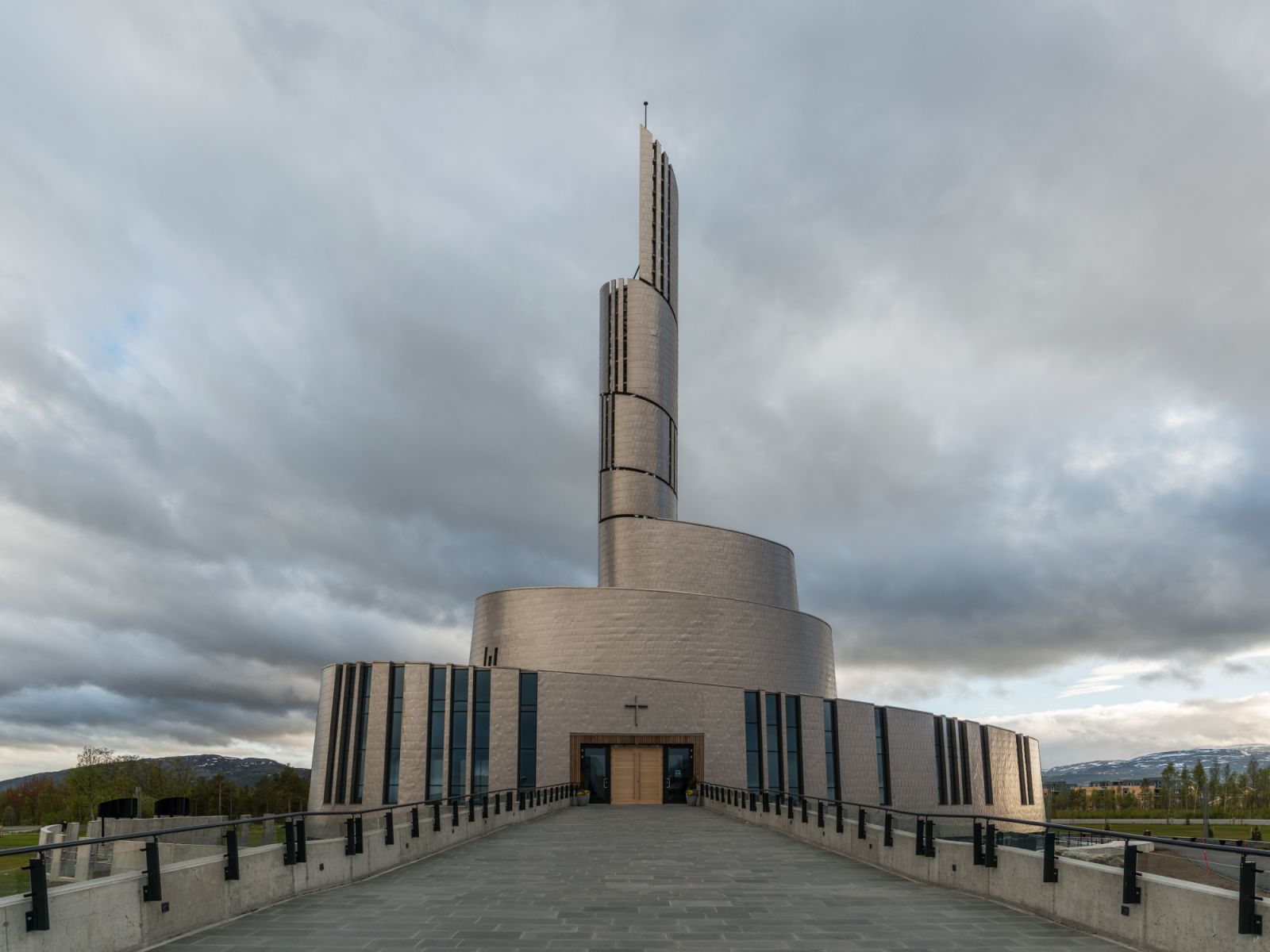 Northern Lights Cathedral, Alta, Norway (Photo: WikiCommons/DXR)
