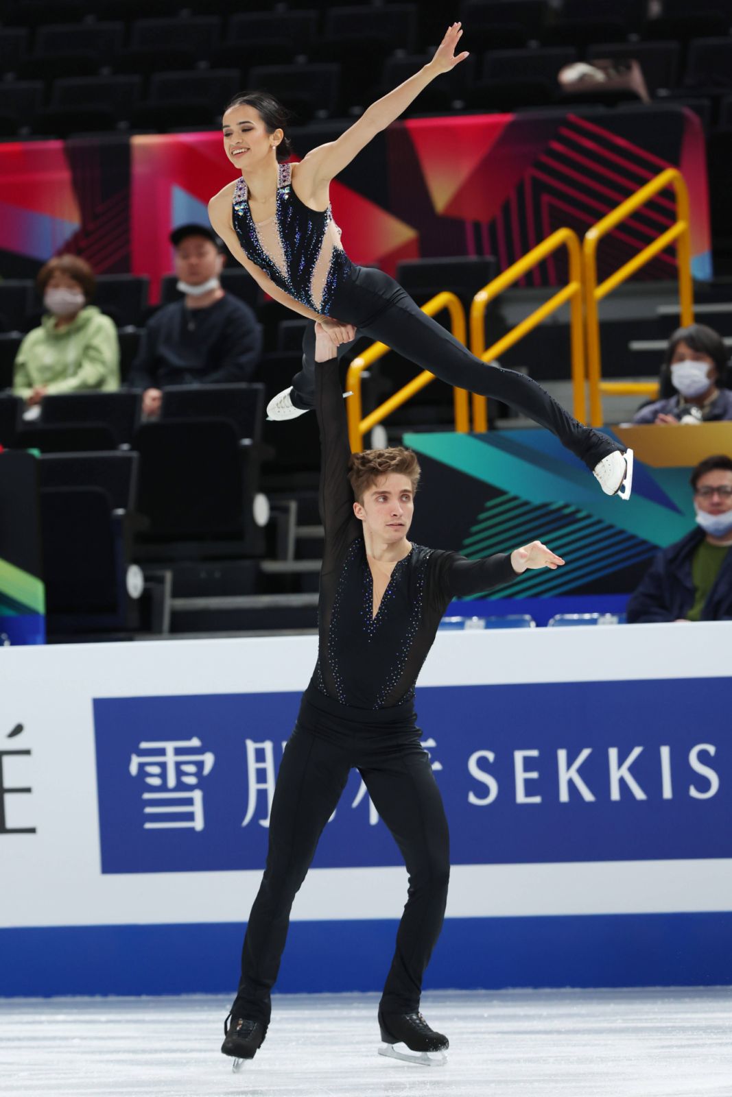 Isabella Gamez & Aleksander Korovin PHI, MARCH 22, 2023 (Photo: IMAGO)
