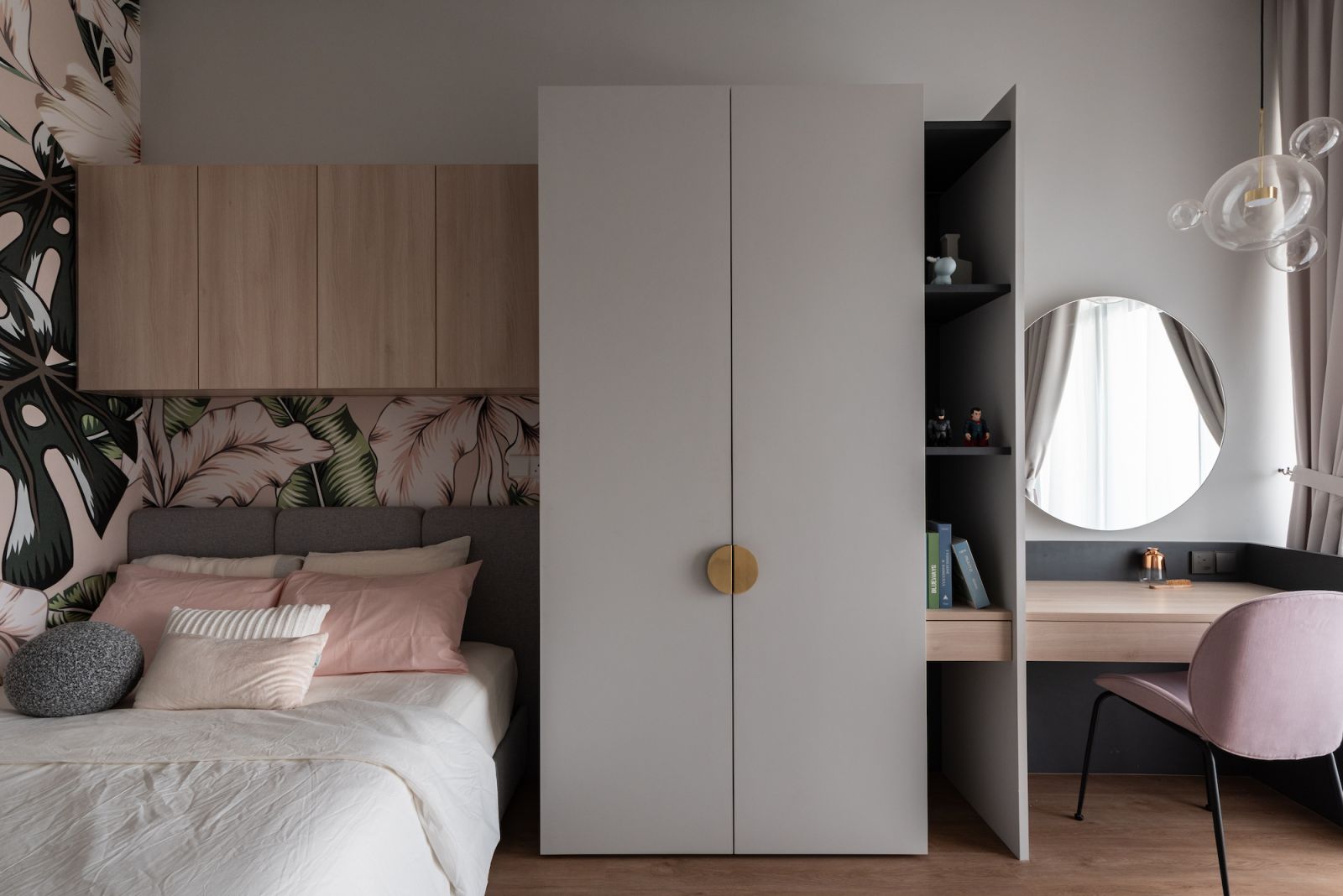 The daughter's room