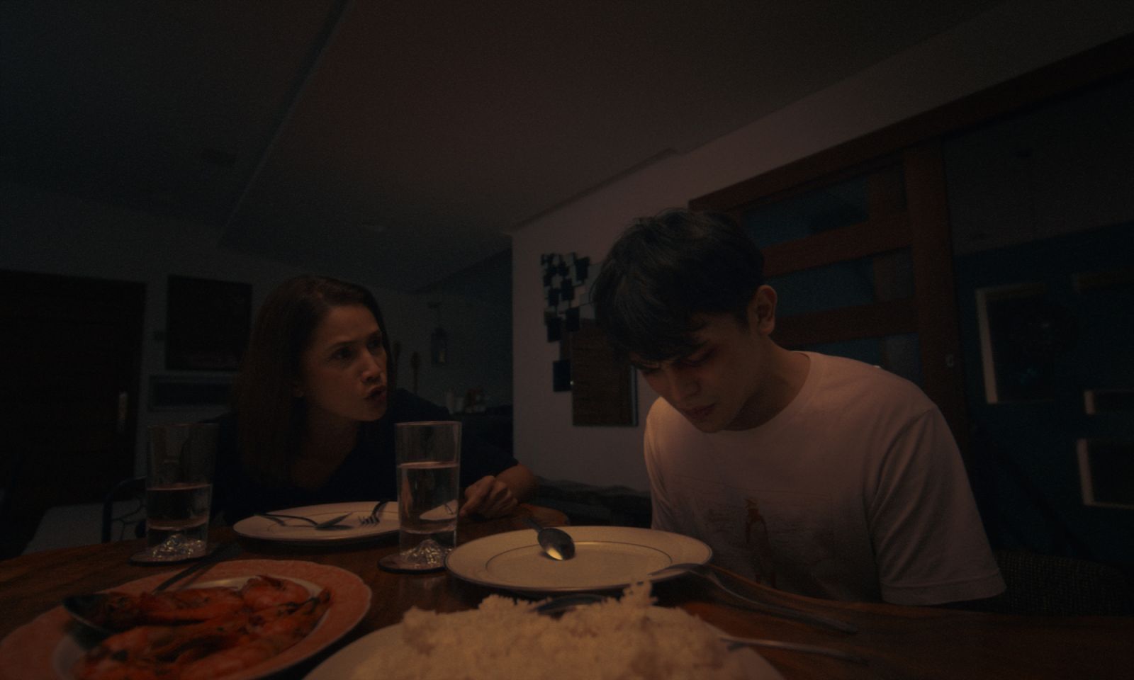 Agot Isidro in Ang Duyan ng Magiting
