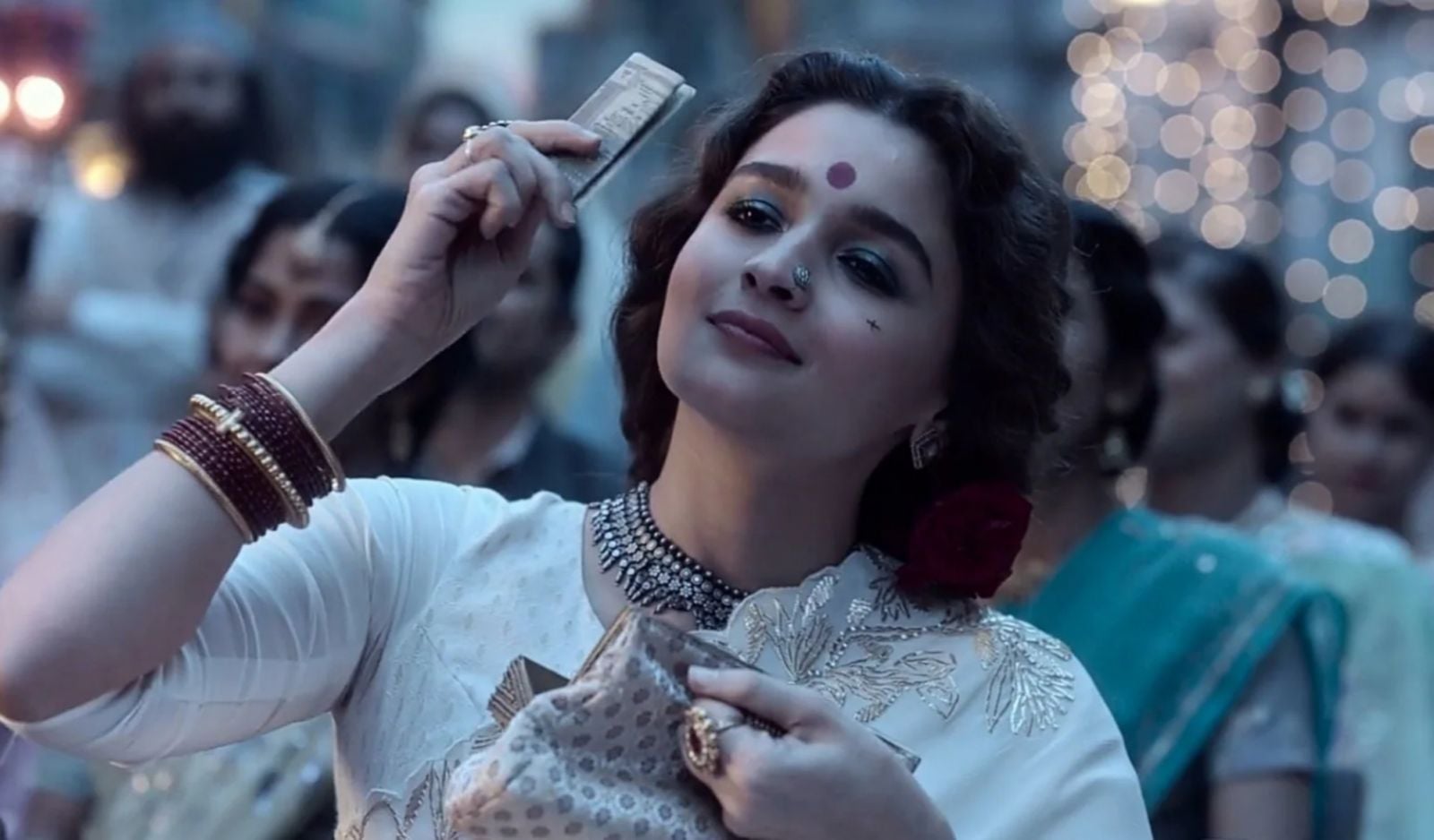 Alia Bhatt in ‘Gangubai Kathiawadi’