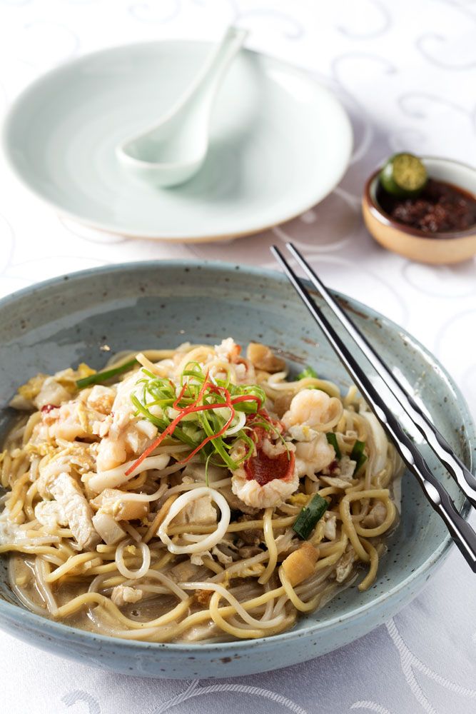 Stir-fried lobster Hokkien mee