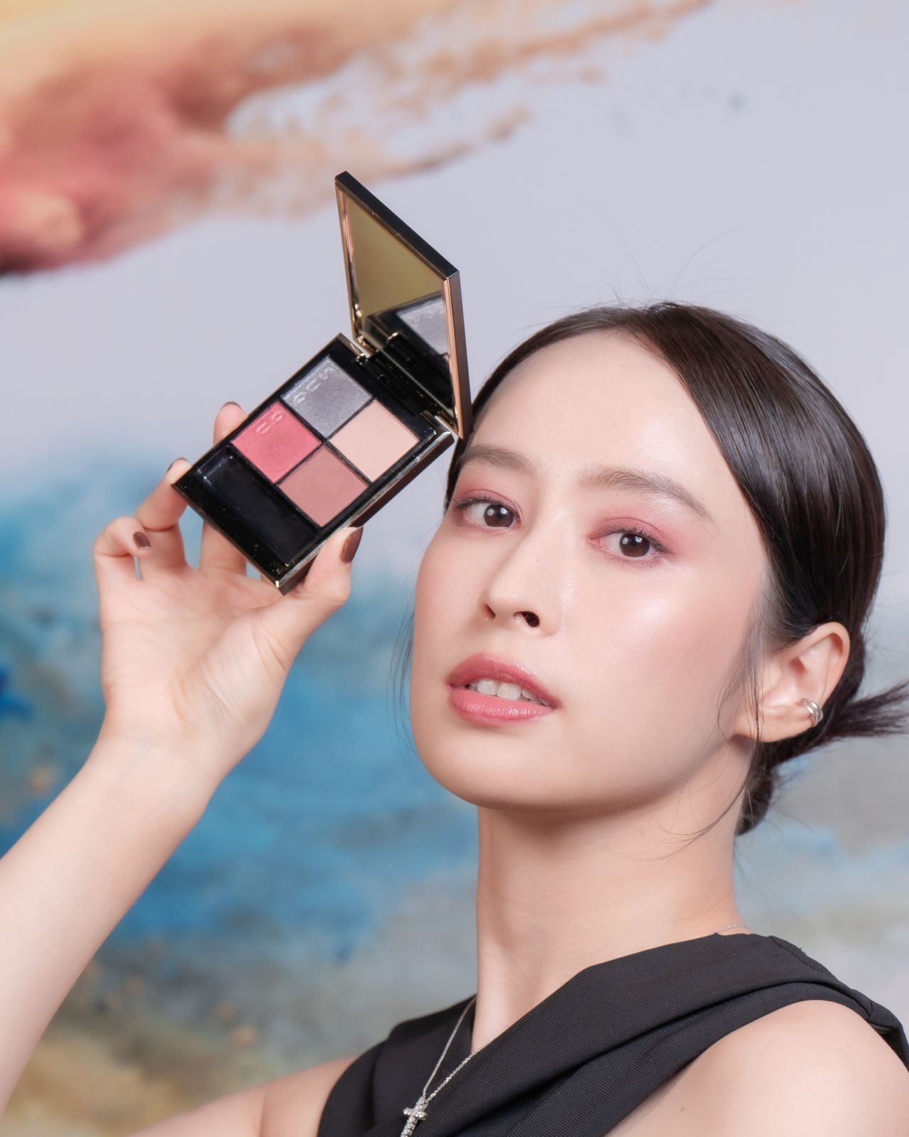 Photo:Suqqu