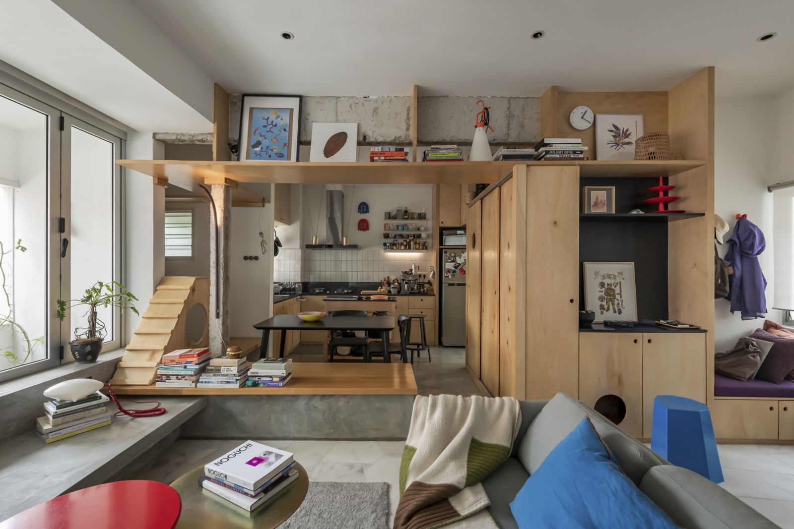 Ong designed the built-ins for maximum cat fun