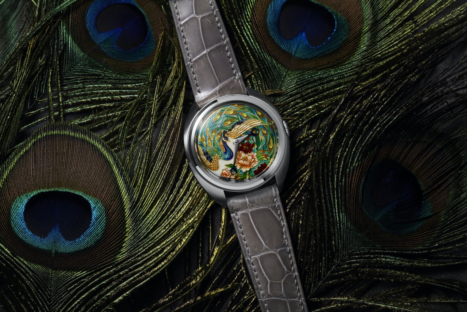 Celadon takes inspiration from the quiet elegance and delicate grace of Chinese culture, as exemplified in the Century "Peacock and Peonies" watch