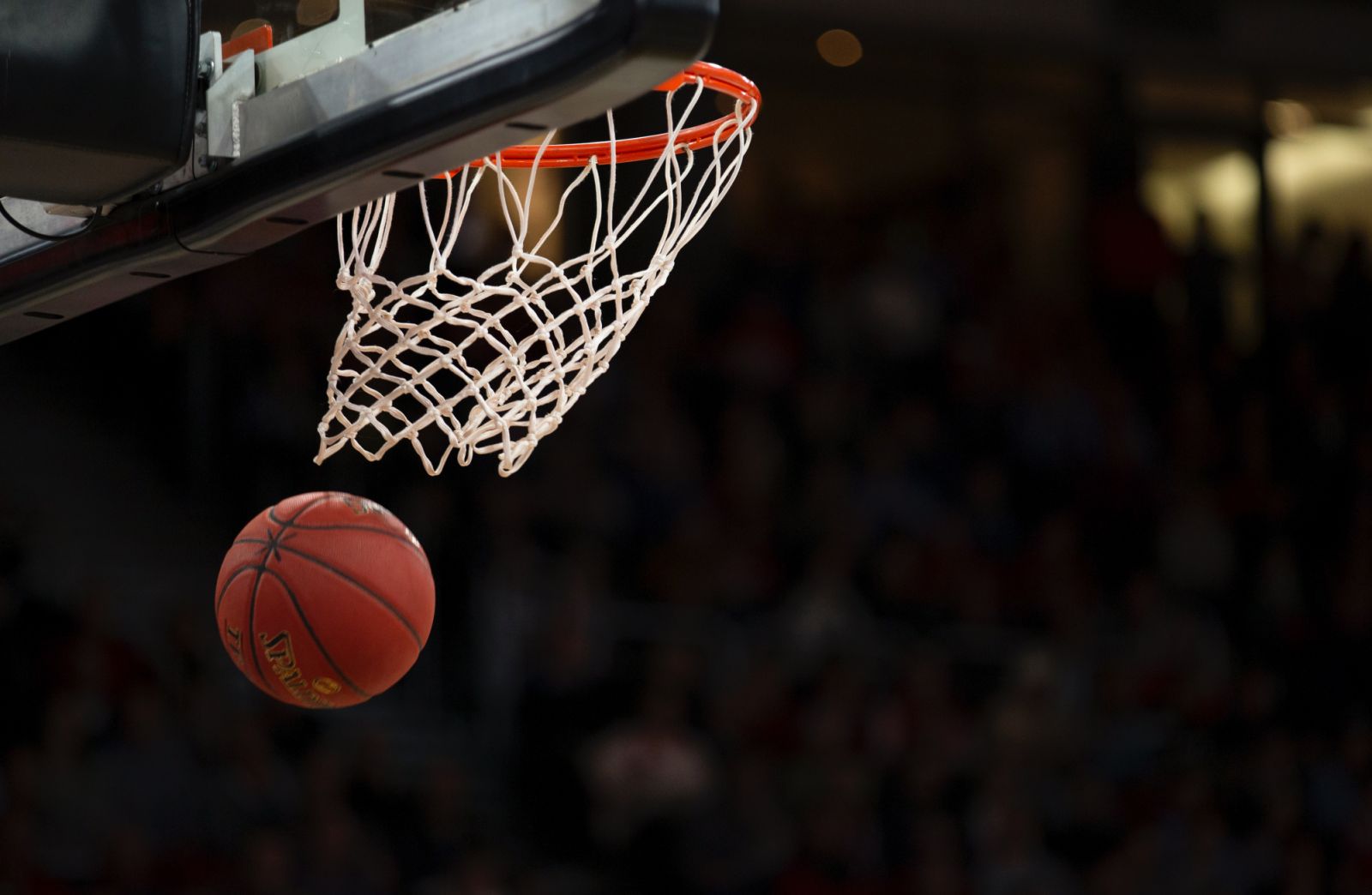 A basketball (Photo by <a href="https://unsplash.com/@markusspiske?utm_source=unsplash&utm_medium=referral&utm_content=creditCopyText">Markus Spiske</a> on <a href="https://unsplash.com/photos/BfphcCvhl6E?utm_source=unsplash&utm_medium=referral&utm_content=creditCopyText">Unsplash</a>)