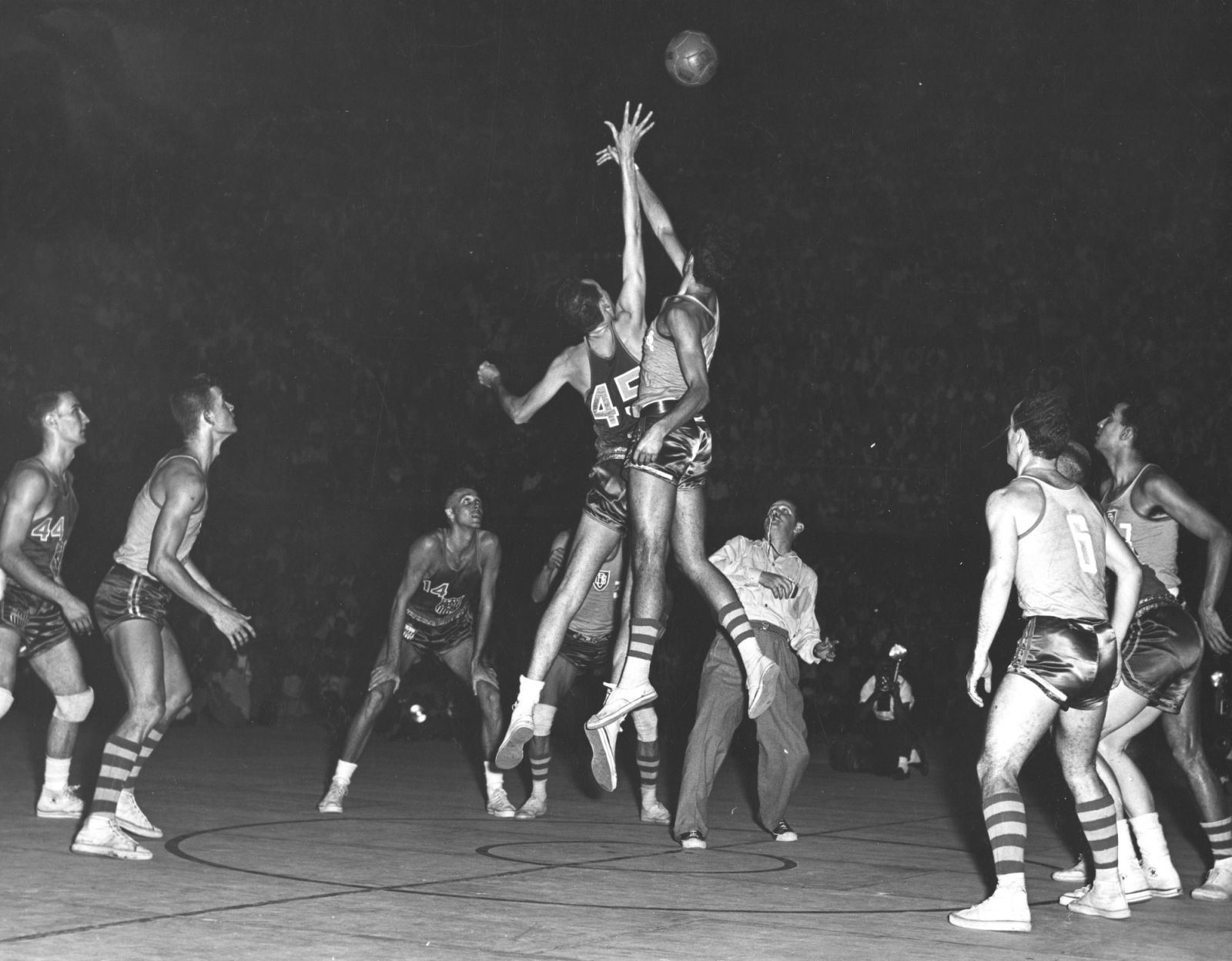 1954 World Basketball Tournament in Rio de Janeiro (Photo: Wikipedia)