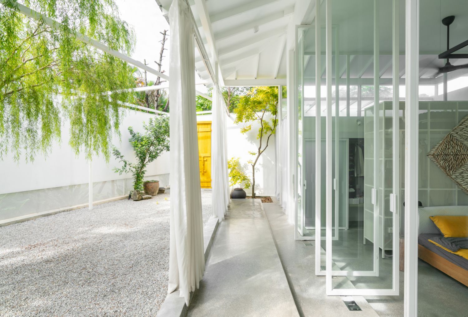 The internal garden is completely private (Photo: Bricks Begin)