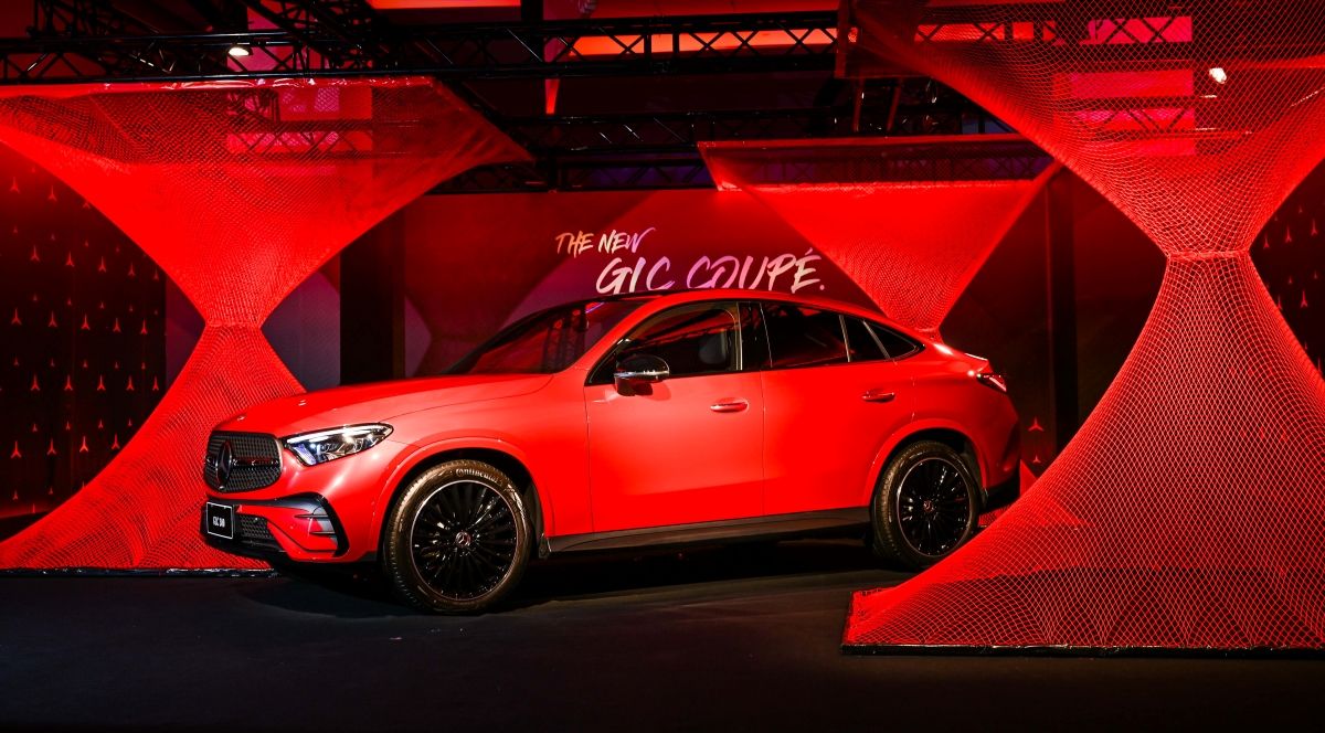 美背造型輪廓將弓形弧線一路流暢延伸至後尾翼。（Photo: Mercedes-Benz）