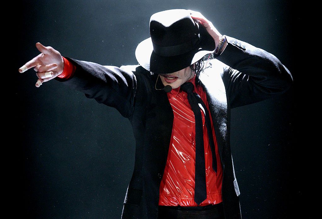 Michael Jackson performs on stage at the taping of the �American Bandstand�s 50th � A Celebration!", to air on ABC TV on May 3, 2002. (Photo by M. Caulfield/WireImage)