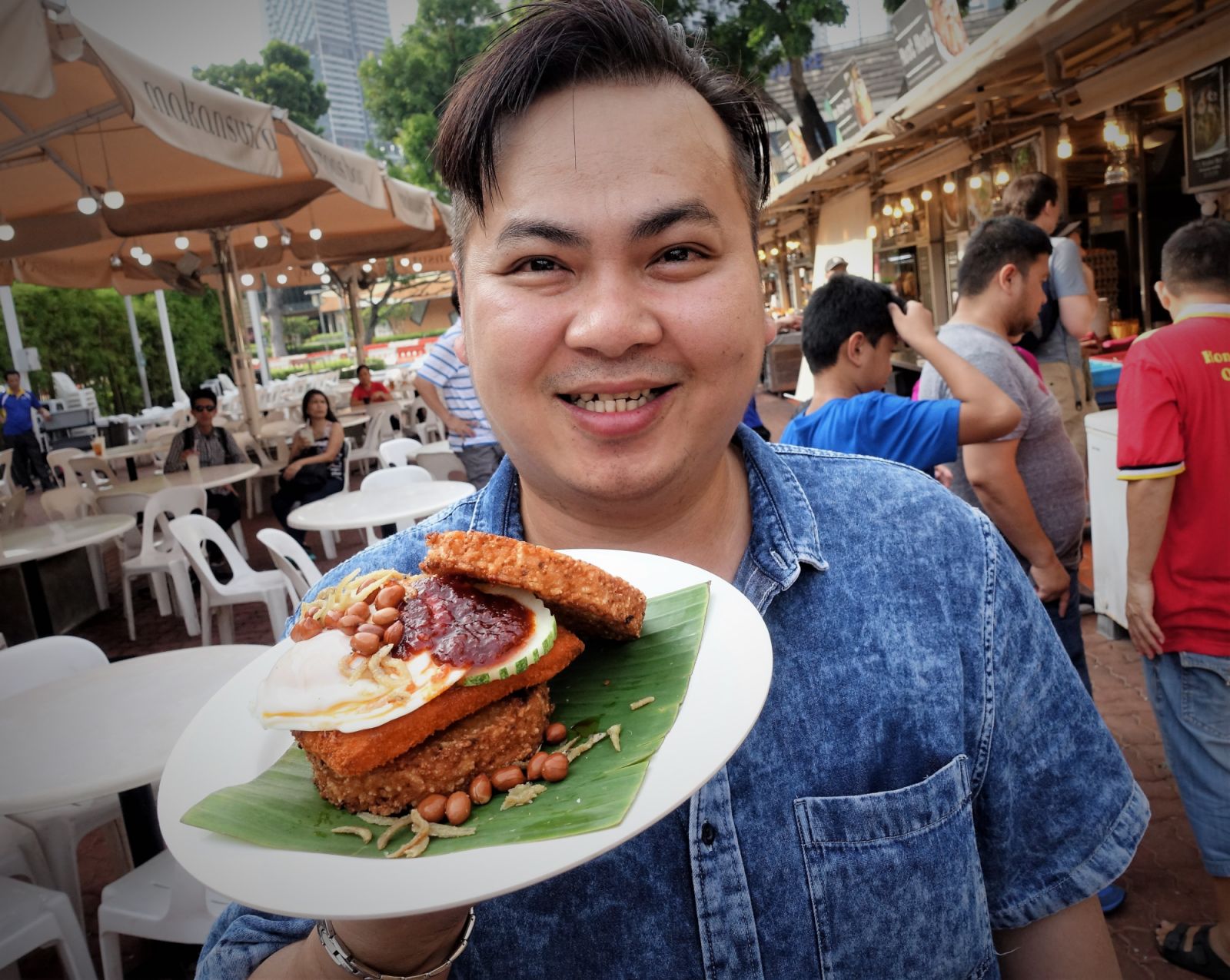 Hawker-entrepreneur Chan Yau Chong will be joining hands with Seetoh Kok Fye to cook up “urban hawker” food for the mid-November Chope Chope event