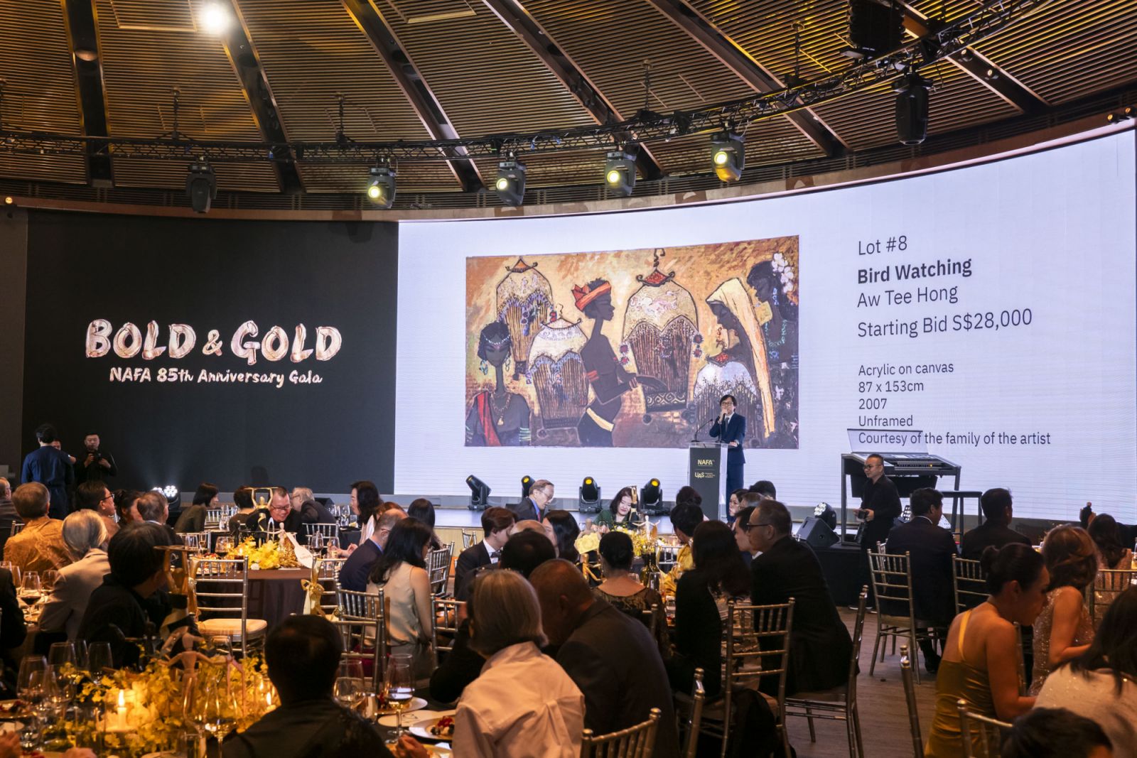 NAFA’s live auction took place with auctioneer Marcello Kwan, Head of Modern and Contemporary Art, Asia, at Bonhams, based in Hong Kong.