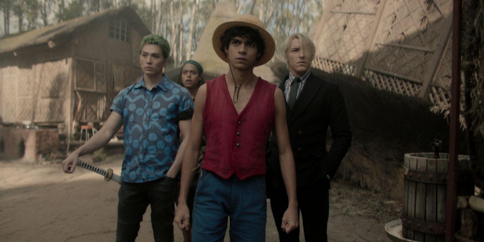 One Piece. (L to R) Mackenyu Arata as Roronoa Zoro, Jacob Romero Gibson as Usopp, Iñaki Godoy as Monkey D. Luffy, Taz Skylar as Sanji in season 1 of One Piece. Cr. Courtesy of Netflix © 2023