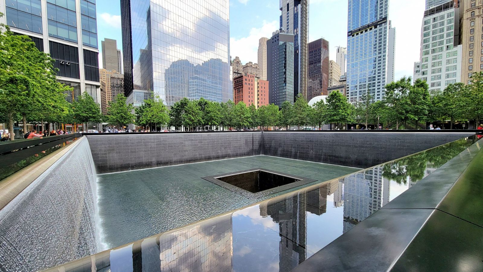 September 11 memorial waterfalls South Pool by architect Michael Arad and landscape architect Peter Walker (Photo: WikiCommons/Nadia Eimandoust)