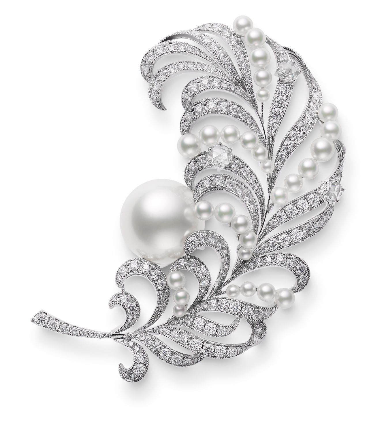 Mikimoto Feather Collection頂級珠寶系列 - 羽毛珍珠鑽石胸針。(Photo: MIKIMOTO)