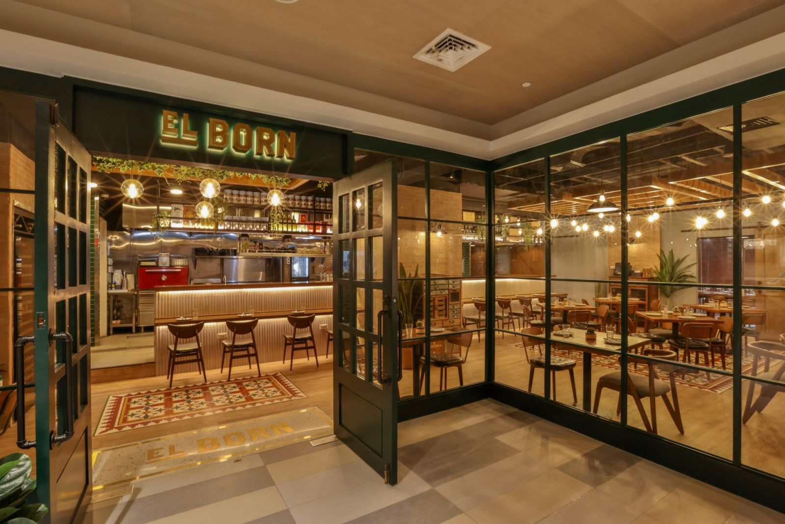 El Born - Exterior