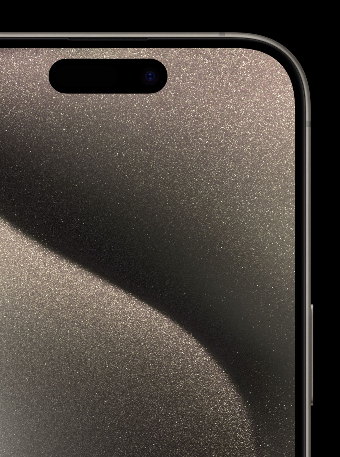 iPhone 15 Pro 和 iPhone 15 Pro Max 擁有 iPhone 歷來最薄的邊框、超瓷晶盾面板和新的弧形邊緣。（Photo: Apple）