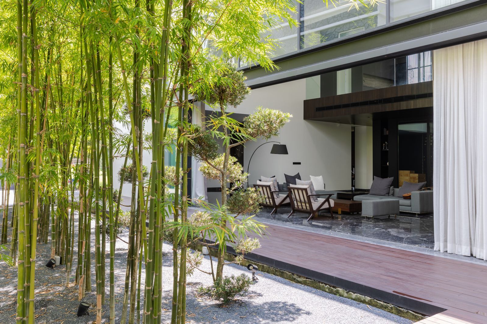 A bungalow oasis with a wine cellar and golf lounge in Selangor, Malaysia by NDC Design (Photo: Lawrence Choo)