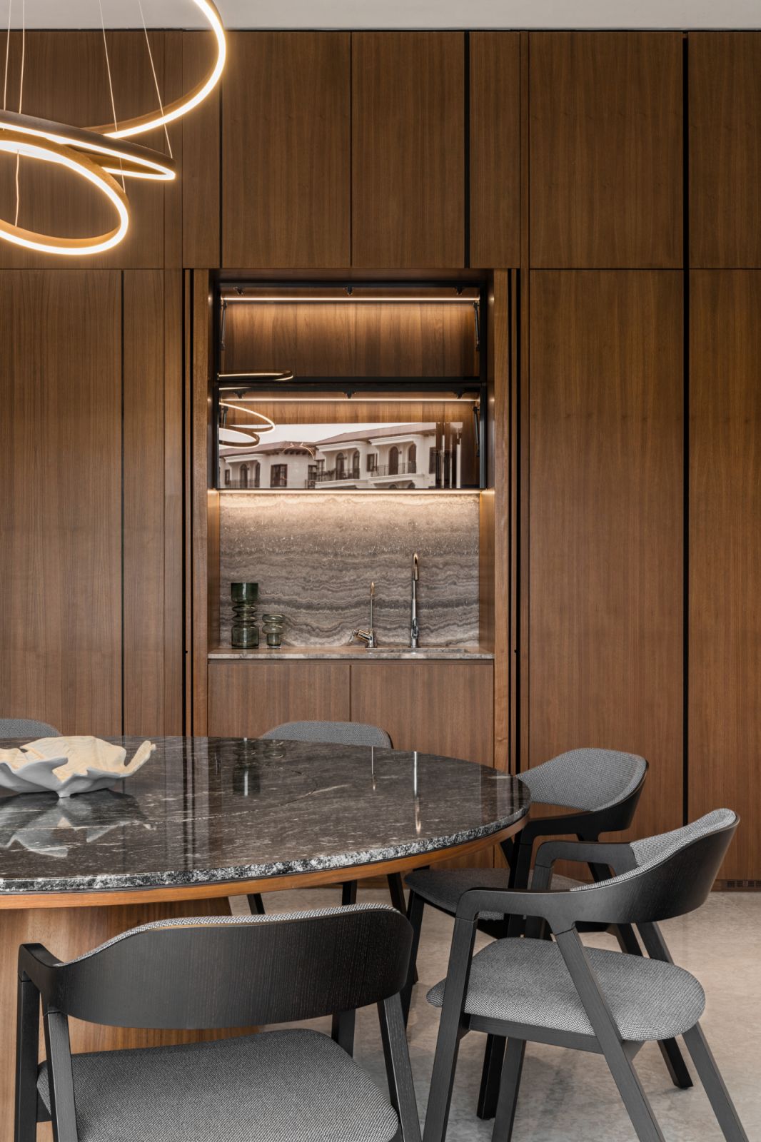 A tranquil lakeside home in Cyberjaya by MLA (Photo: The Space Storyteller)