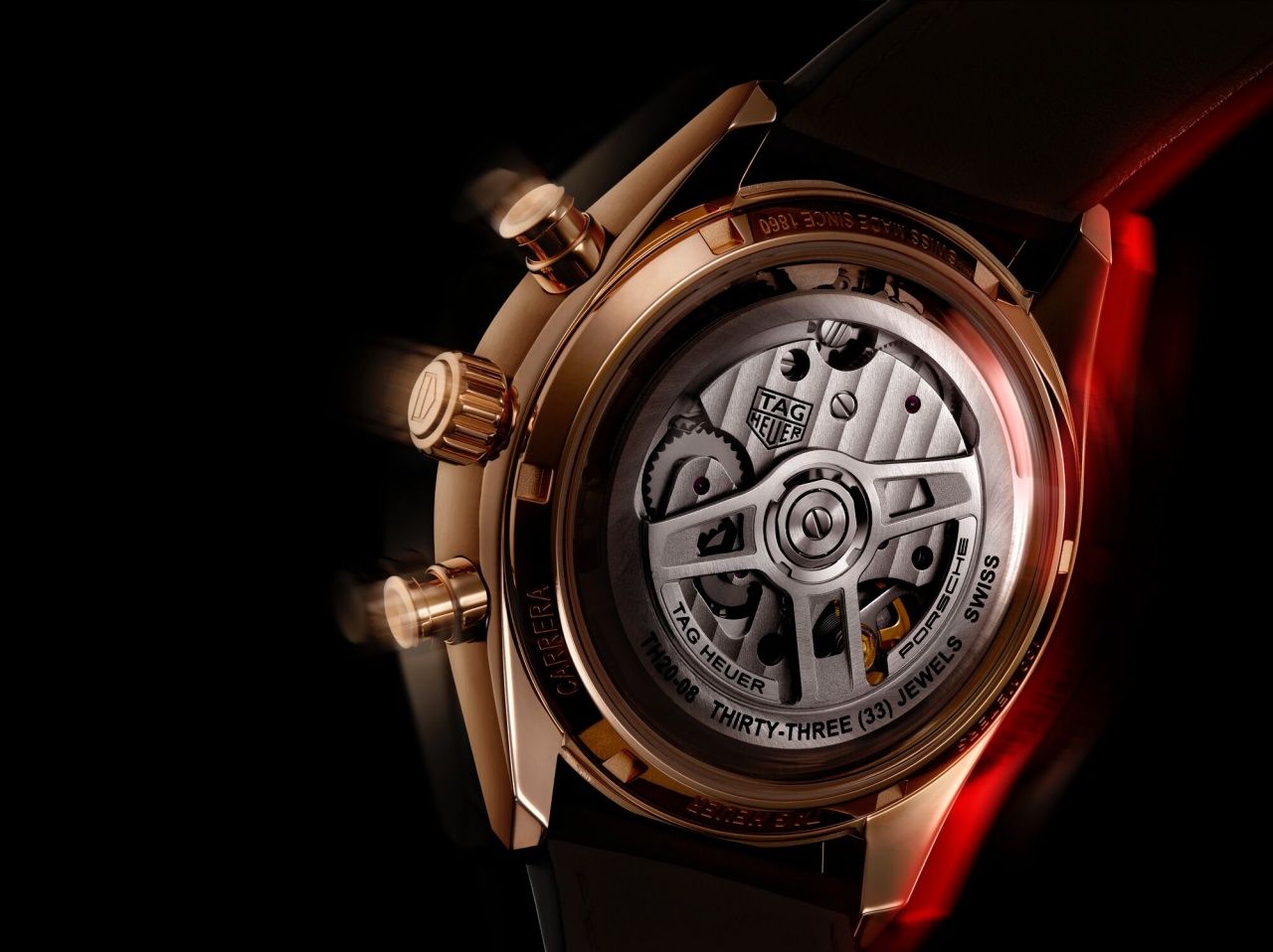 TAG Heuer Carrera Chronosprint x Porsche計時腕錶玫瑰金款。(Photo: TAG Heuer)
