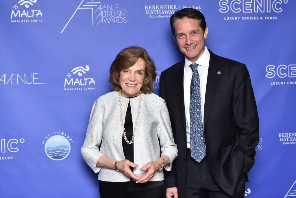 Fabien Cousteau (right) with Dr Sylvia Earle at an awards gala held at the United Nations in New York City in 2017 (Photo: Getty Images)