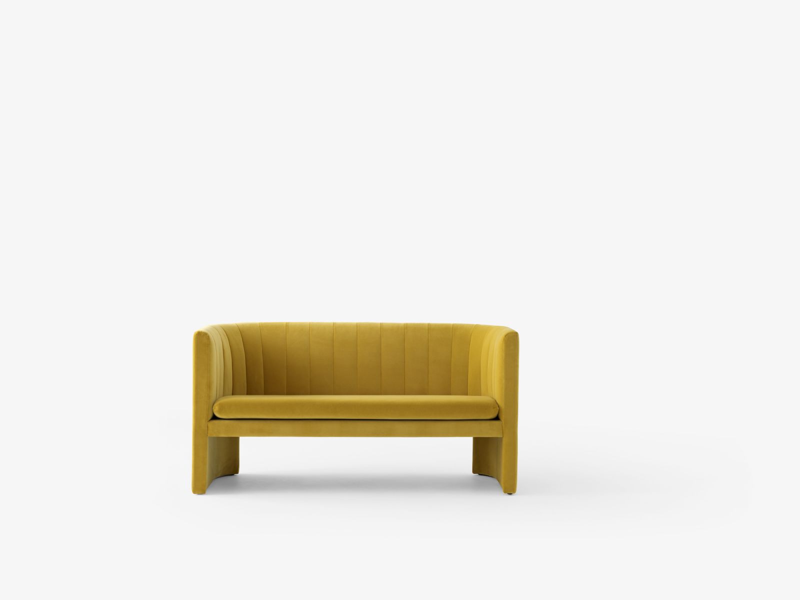 &Tradition Loafer sofa