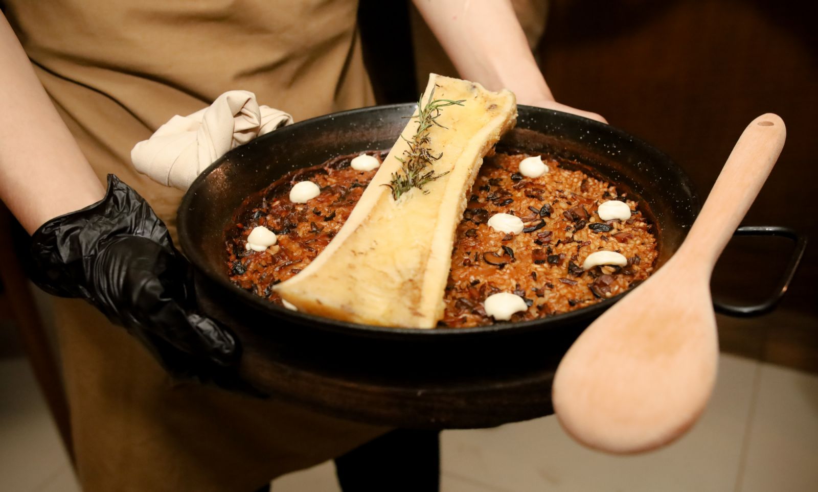 Paella Setas (Photo: Courtesy of Txoko Asador)