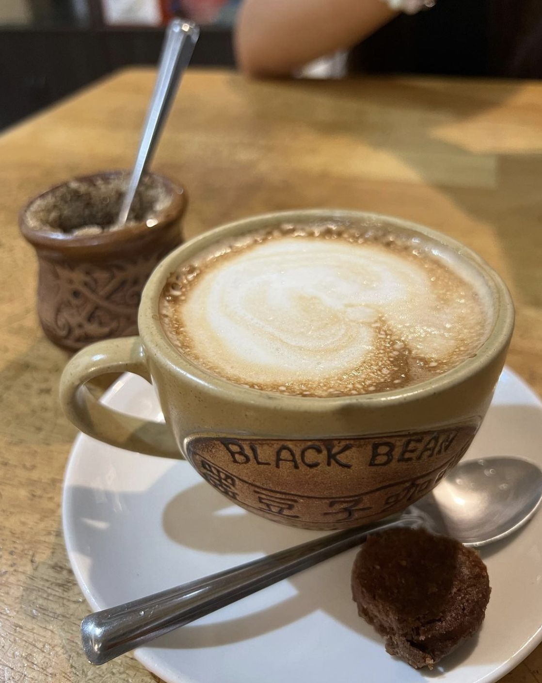 Coffee at Black Bean Coffee & Tea Co. (Photo: Instagram / @xiawei2286)
