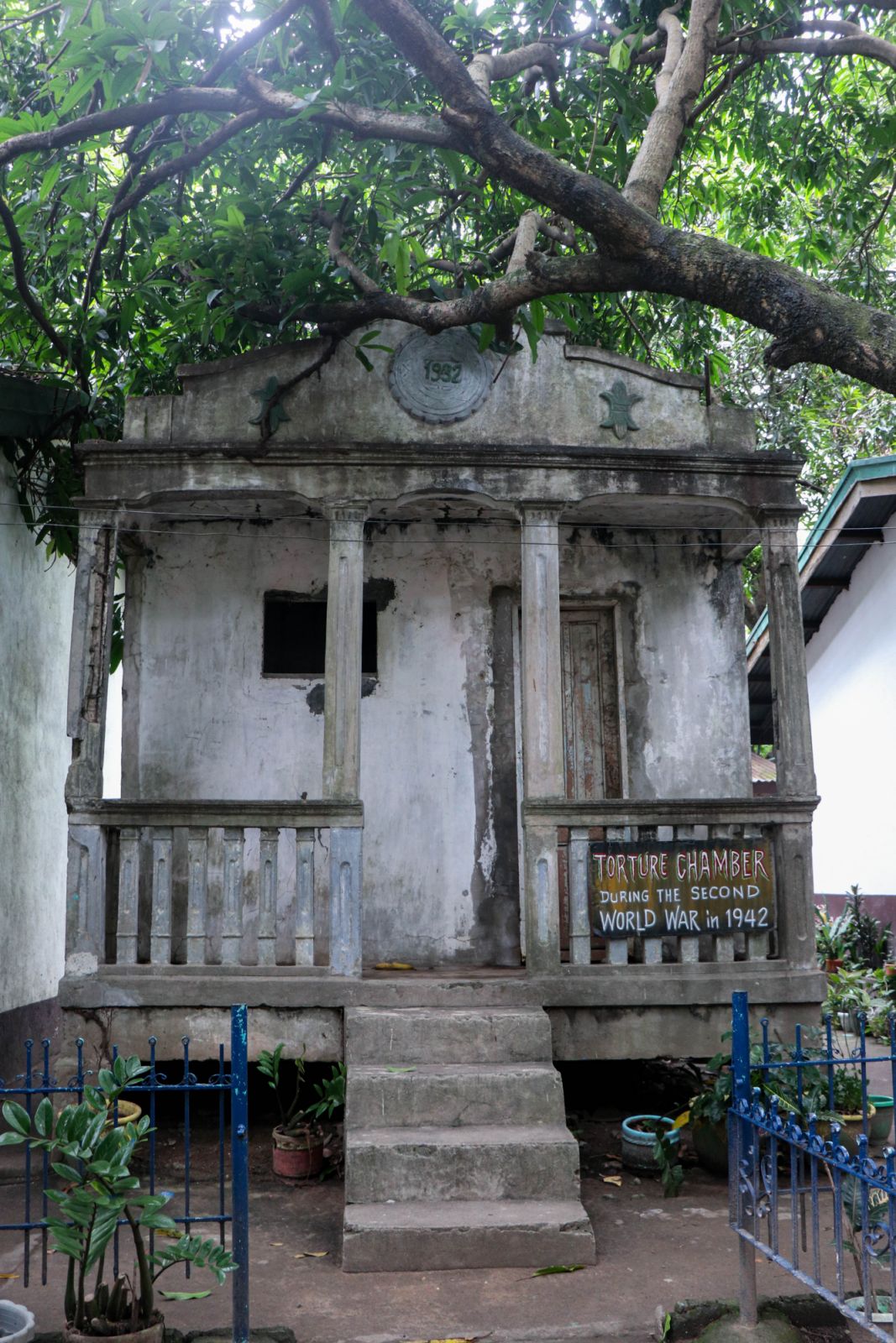 Japanese Torture Chamber