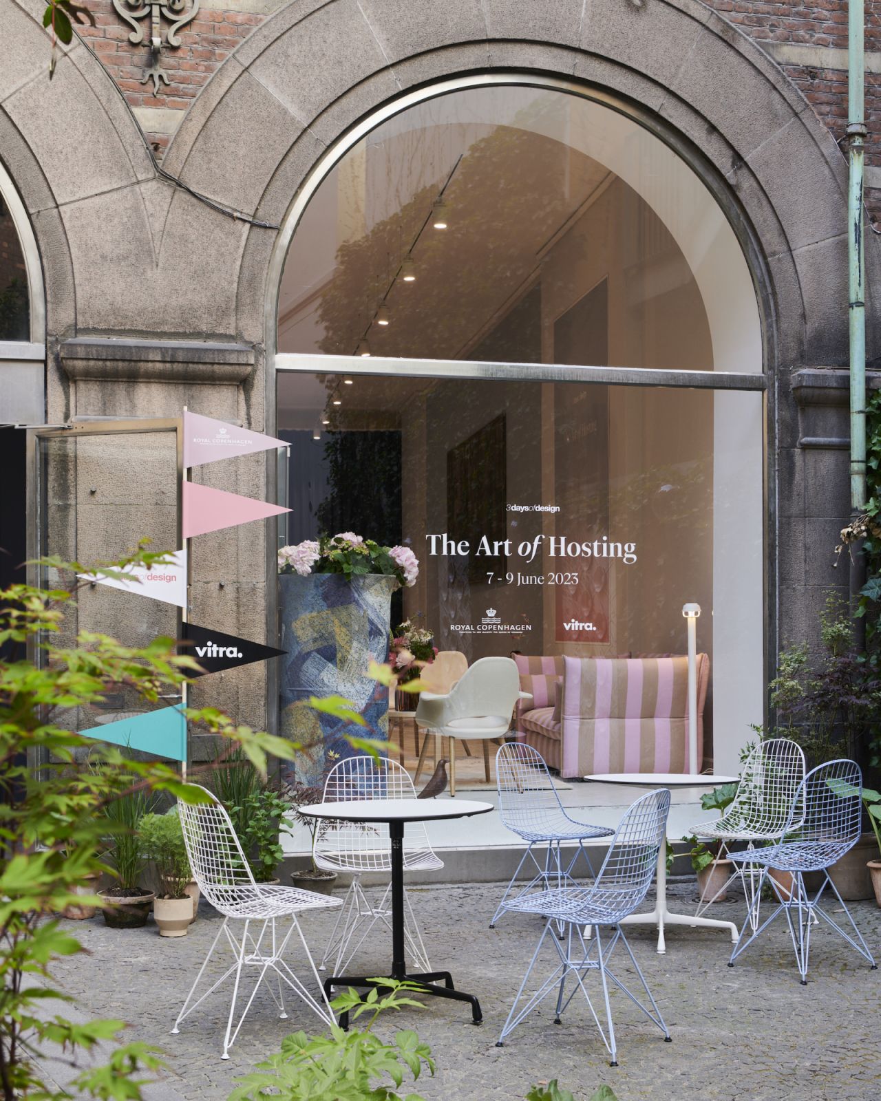 Royal Copenhagen’s installation with Vitra during 3DD