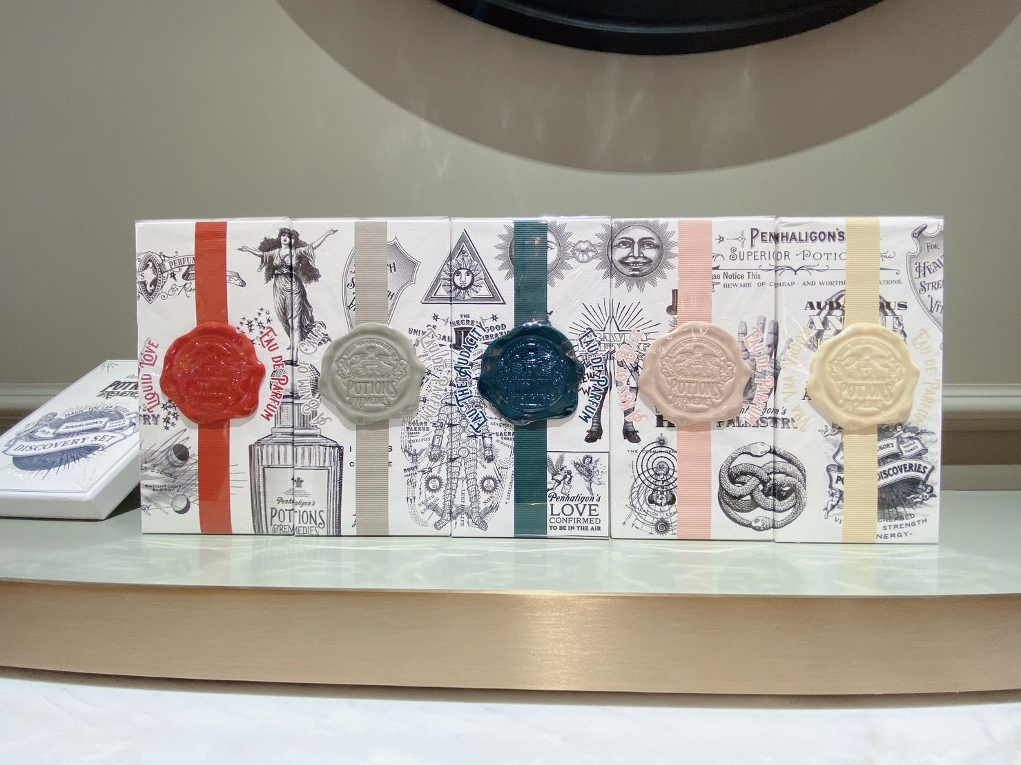 潘海利根Penhaligon’s全新「POTIONS & REMEDIES」5款選香指南出爐