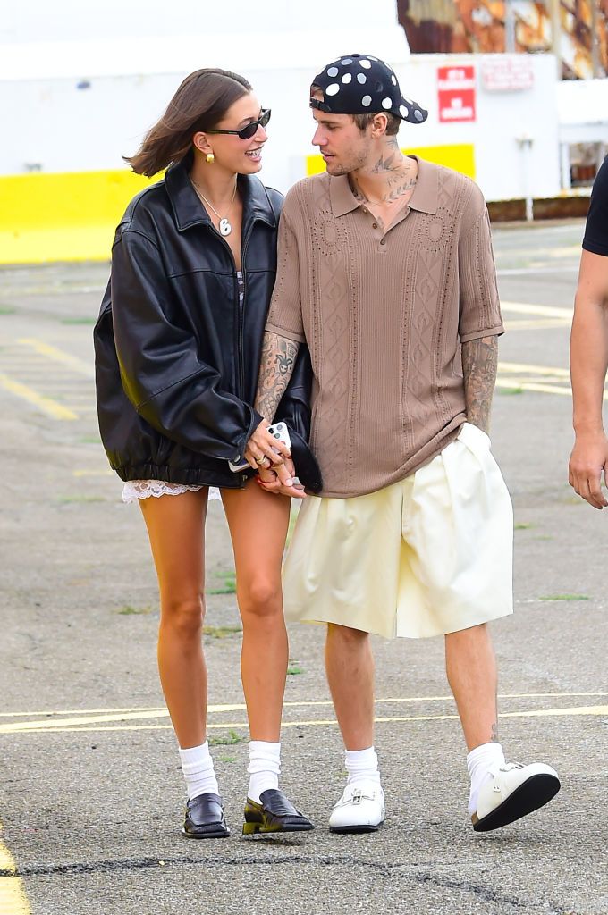 NEW YORK, NEW YORK - AUGUST 29: Hailey Bieber and Justin Bieber are seen on August 29, 2023 in New York City. (Photo by Raymond Hall/GC Images )