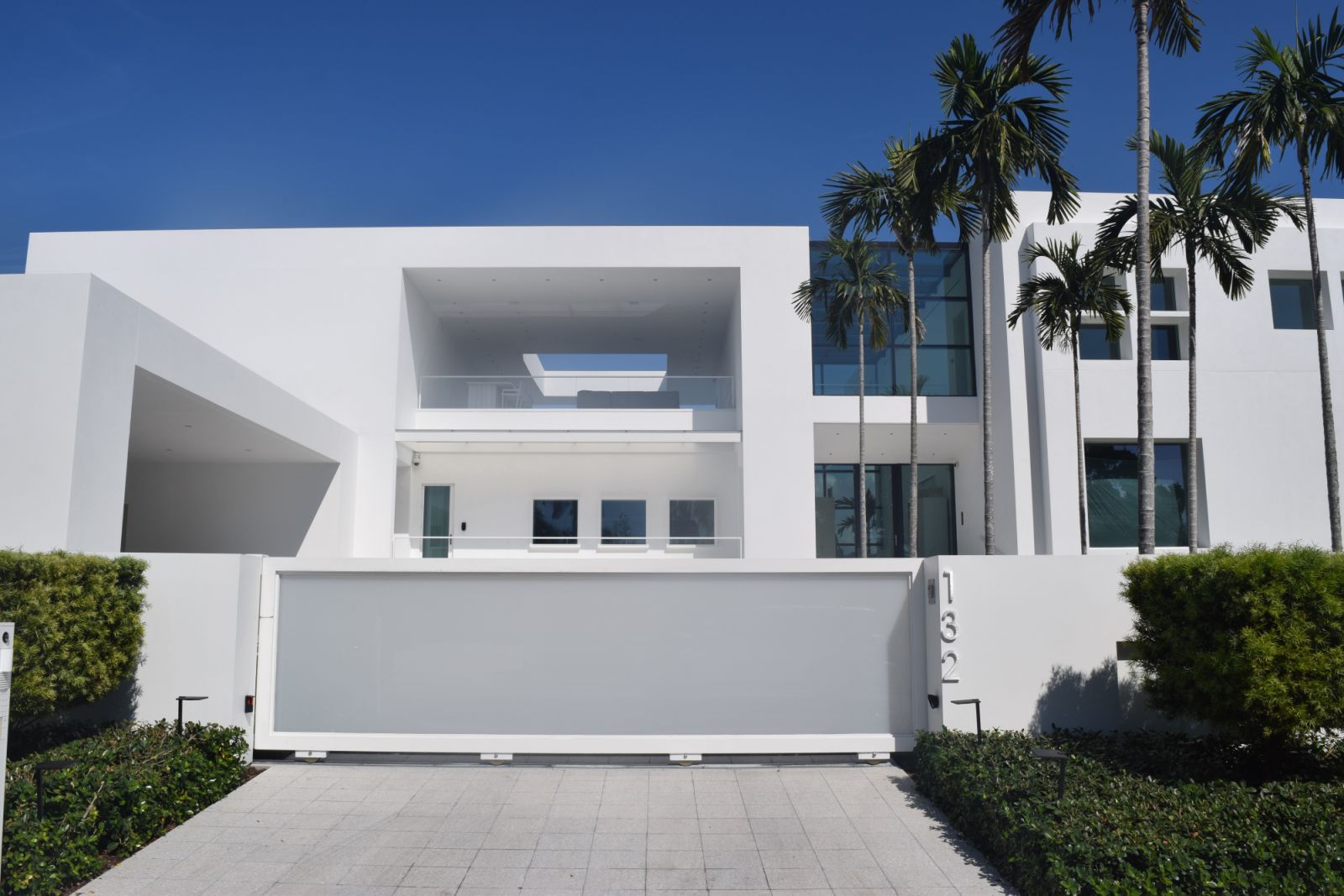 Security and privacy are paramount for high profile homes (Photo: Unsplash/@Tom Nora)