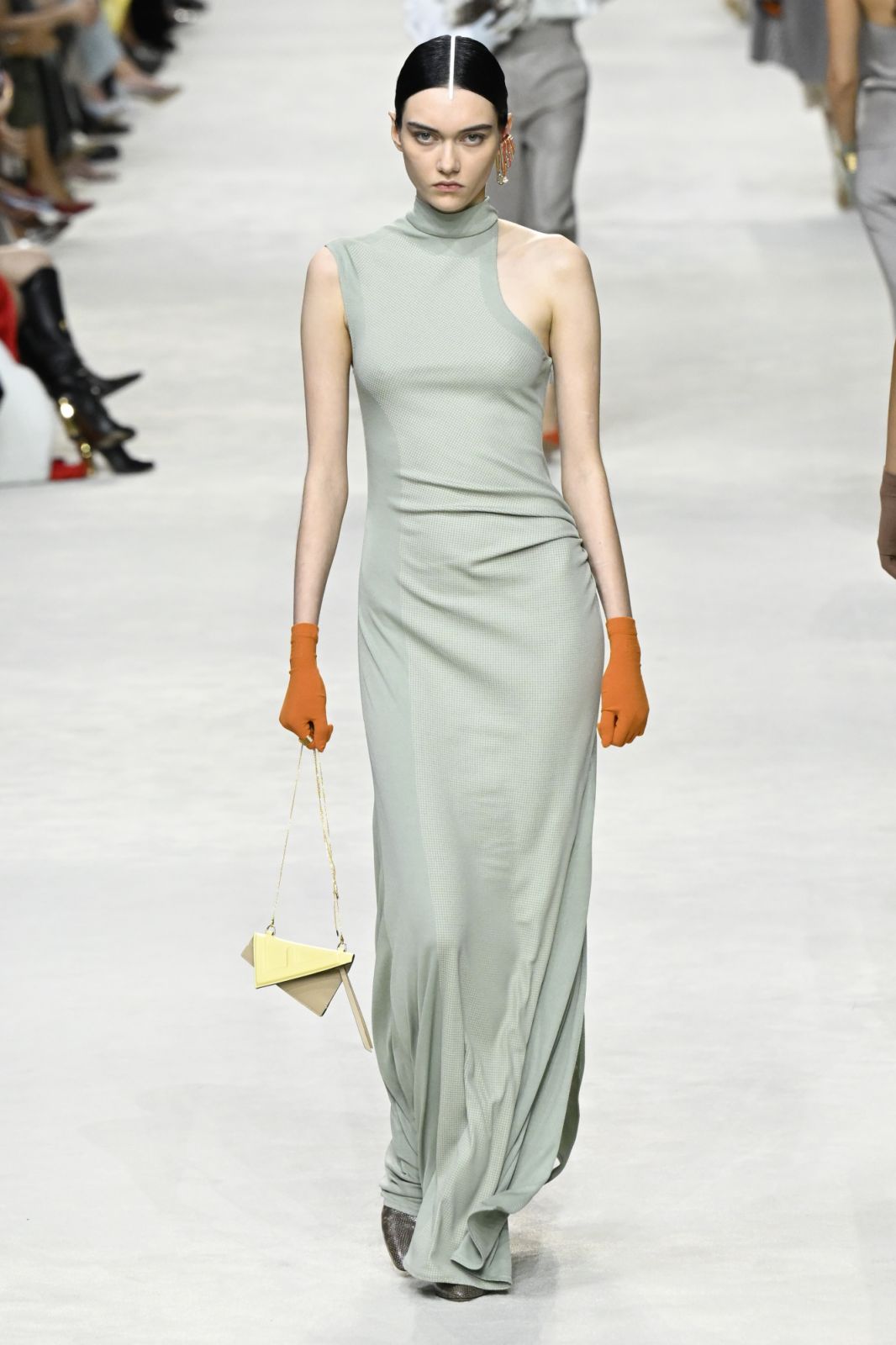 MILAN, ITALY - SEPTEMBRE 20: A model walks the runway during the Fendi Ready to Wear Spring/Summer 2024 show as part of the Milan Fashion Week on September 20, 2023 in Milan, Italy. (Photo by Victor VIRGILE/Gamma-Rapho via Getty Images)